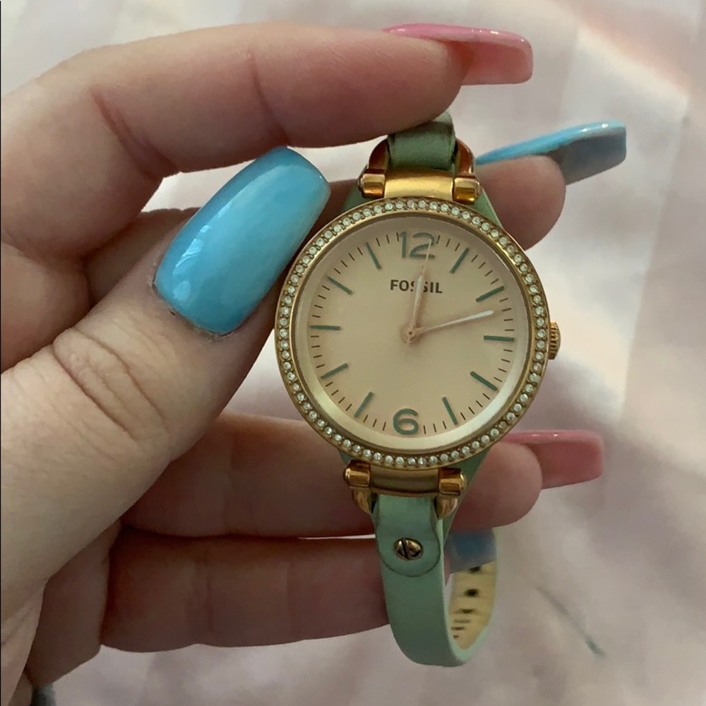 Fossil Watch - Picture 3 of 3